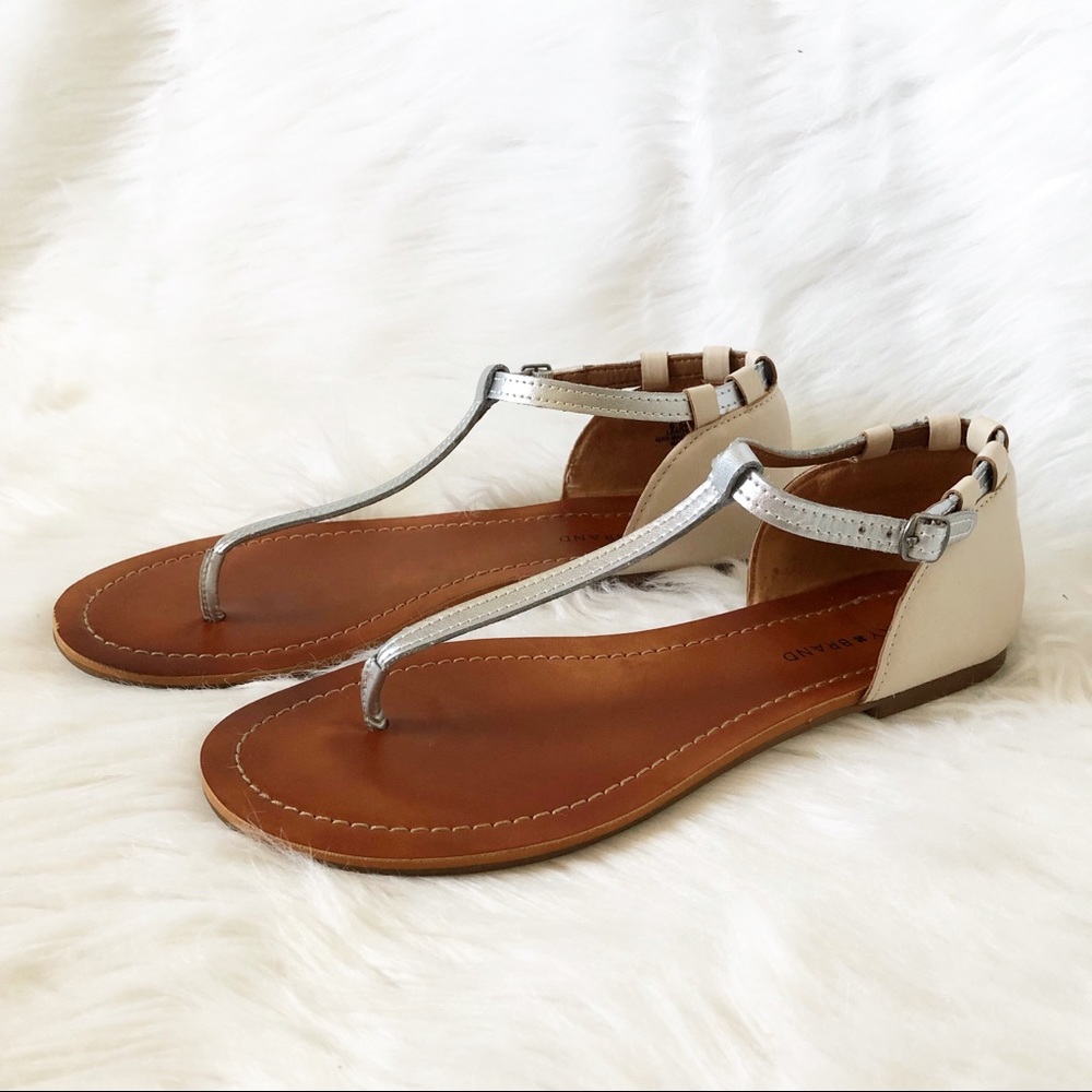 Lucky Brand Women’s Leather T-strap Sandal